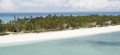 Fanjove Island - Beach